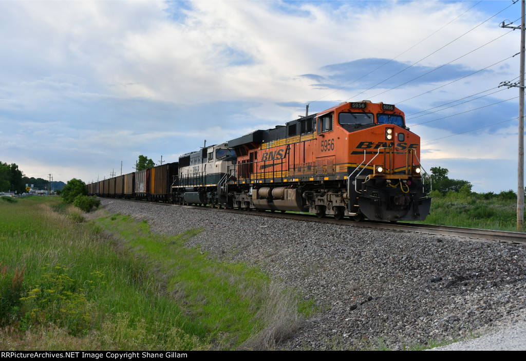 BNSF 5956